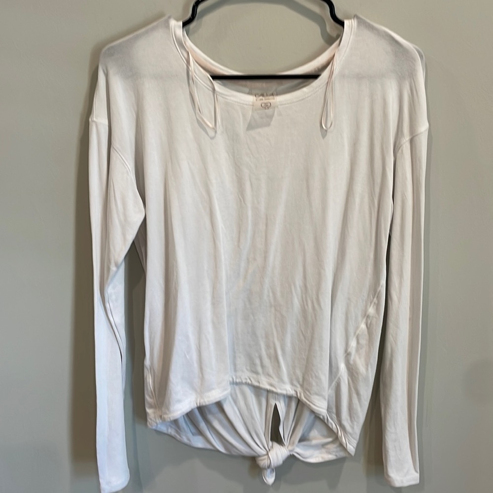 Calia by Carrie underwood white long sleeve top size medium